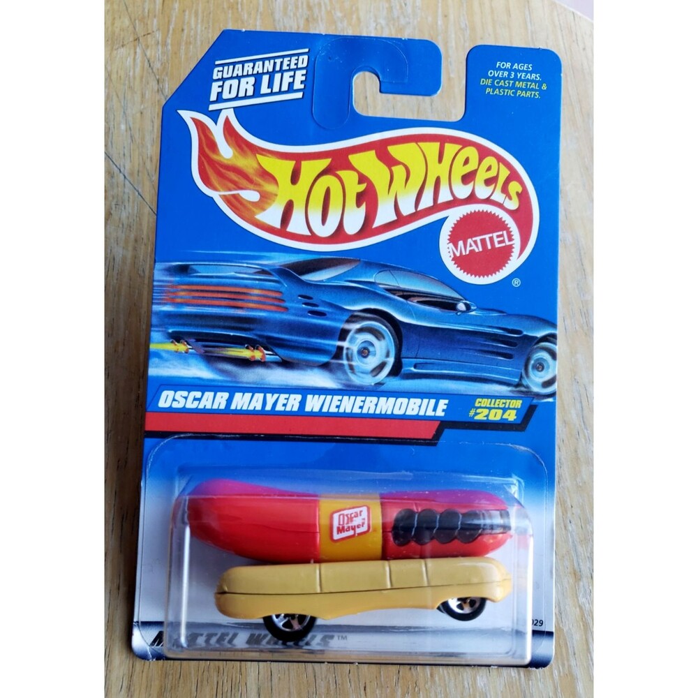 1997 Hot Wheels OSCAR MAYER WIENERMOBILE Yellow & Red Sausage Mainline #204 1:64